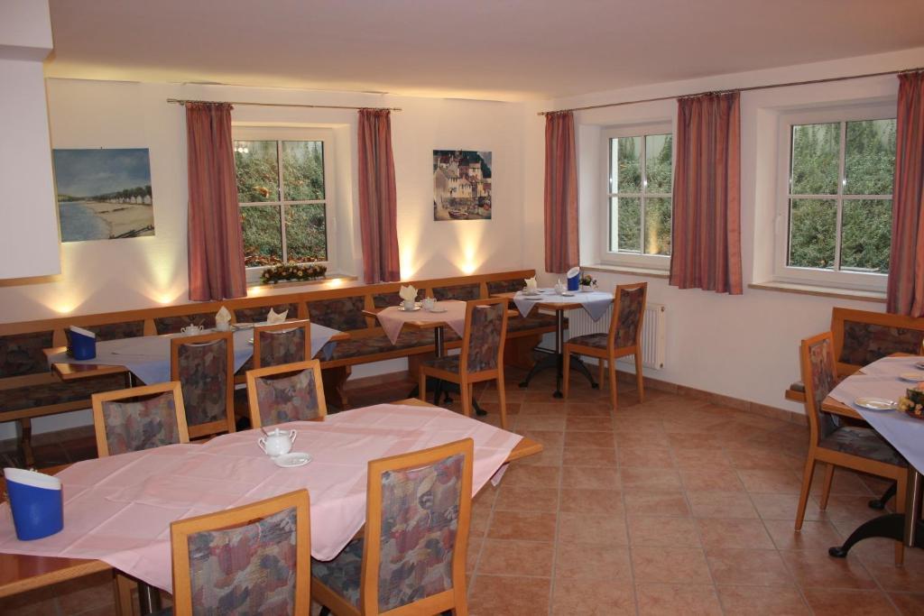 Pension Demmel, Bed & Breakfast Bruckmühl Exteriör bild